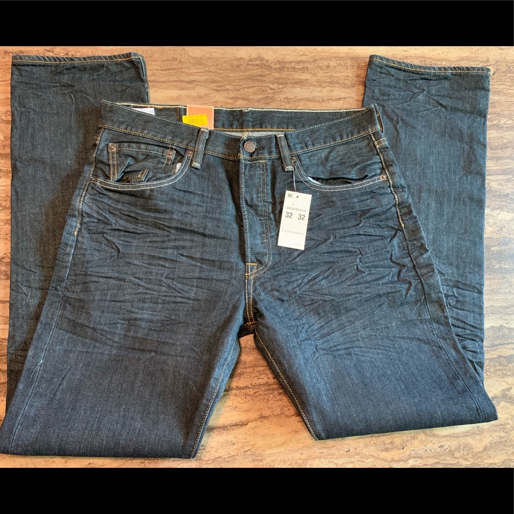 LEVIS 501 straight leg button fly black jean 32/32